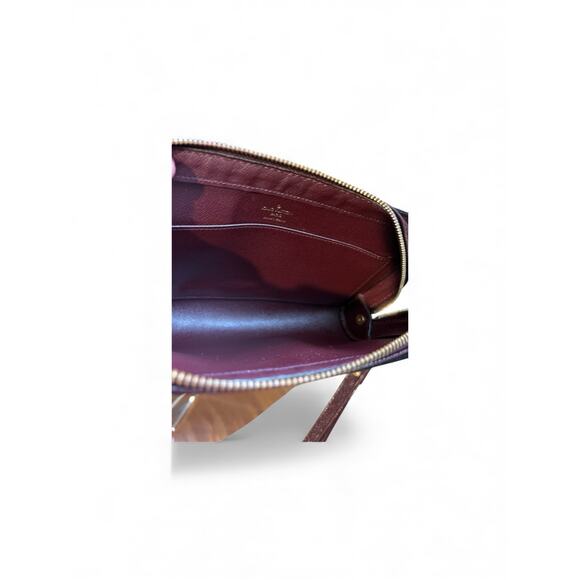 Louis Vuitton Purple Taiga Pochette Baikal Clutch - Picture 9 of 11